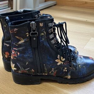 Alice + Olivia Tyrese Leather Flowers & Birds Black Ankle Boots